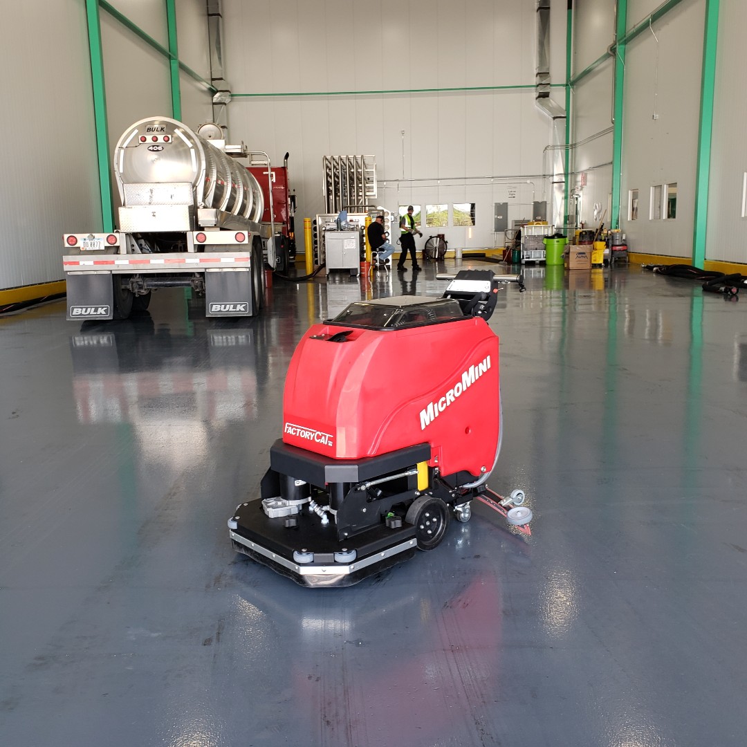 FactoryCatEquip's tweet photo. Heavy Duty Equipment requires Heavy Duty #Cleaning - There's a reason so many trust in the #FactoryCat #Industrial #FloorScrubber build of machines.  

#StainlessSteel fasteners, thick American #Steel frame, powerful #motors, and #MadeInUSA!

#Handcrafted #Custom #FloorCleaning https://t.co/ixPwkdTCYF