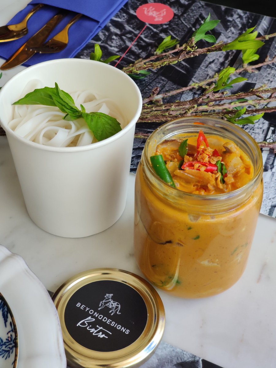 BeyondBistro's tweet photo. Be it Galangal, lemongrass or greens everything is handpicked and fresh for our Thai curries to reach that
enticing aroma.

Gaeng Daeng is just a call away :  +91 9717741360

 #homedelivery #DIYkits #freshfooddelivered #fooddelivery #Delhi #gurgoan  #foodie  #delhifoodblogger https://t.co/07PifeKOad