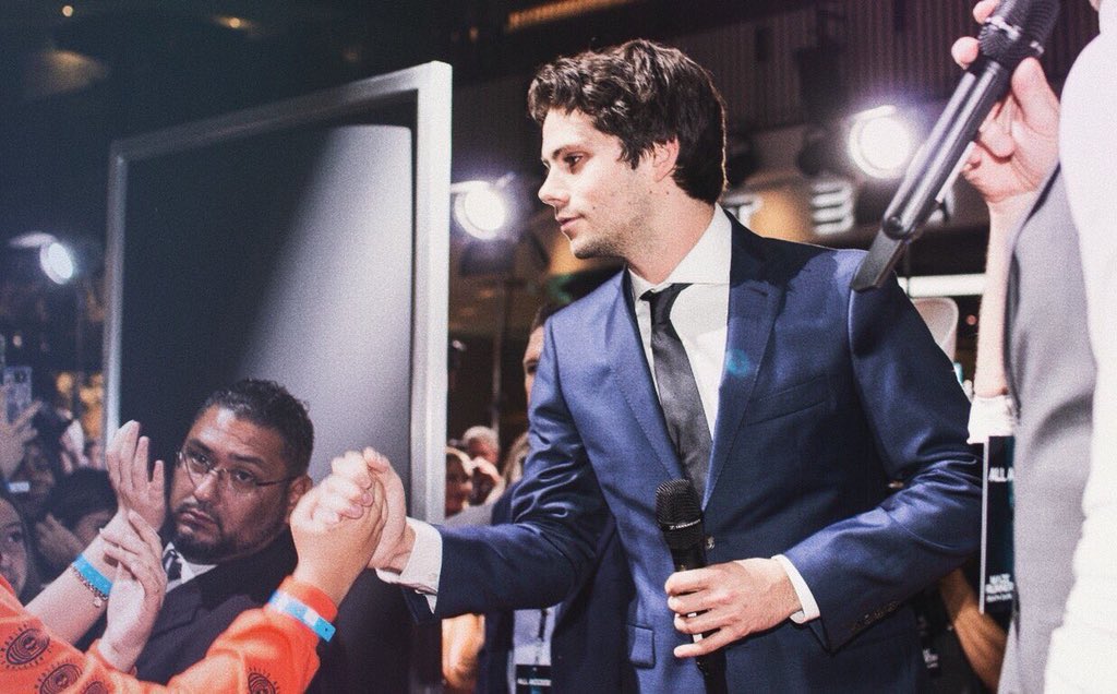 JEDIKEN0BI's tweet photo. According to TMZ 'Maze Runner' Star Dylan O'Brien was recently hospitalized due to severe back pains. Doctors have released an unofficial statement saying: "It's clear to us that the pain is due to carrying the MTV Hitshow 'Teen Wolf' for 6 Years".
Wishing him a speedy recovery🙏🏼 https://t.co/2tYJxRNzSl
