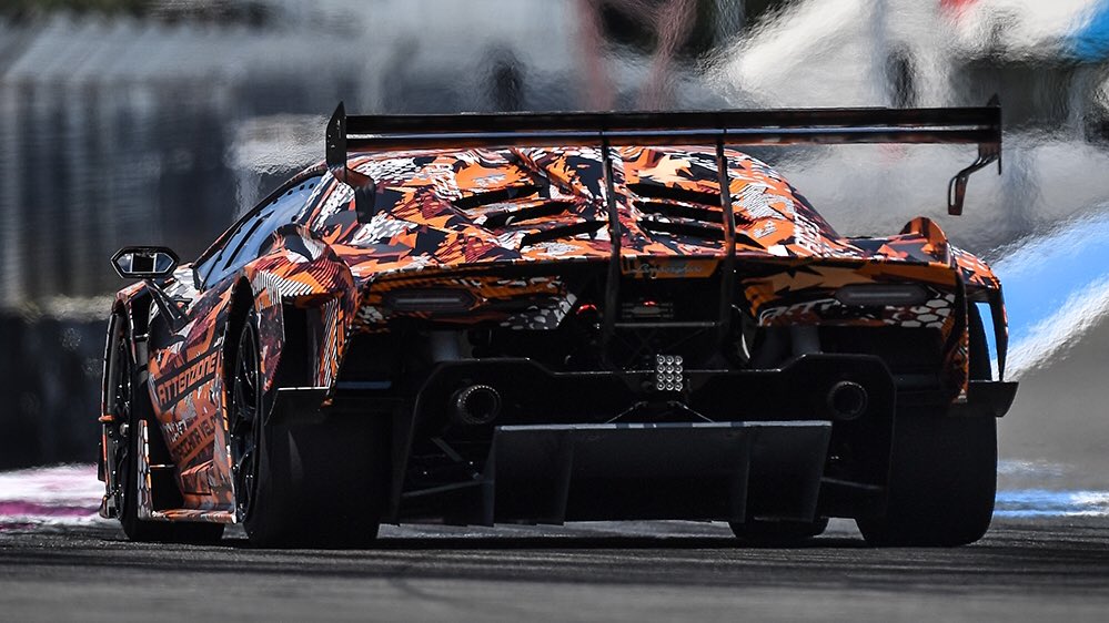 IntercontGTC's tweet photo. ATTENZIONE: @LamborghiniSC’s new SCV12 hypercar has 830bhp.

EIGHT-HUNDRED-AND-THIRTY!!!

And more downforce than a Huracan GT3. Which is handy. https://t.co/0BDIyRjKyf