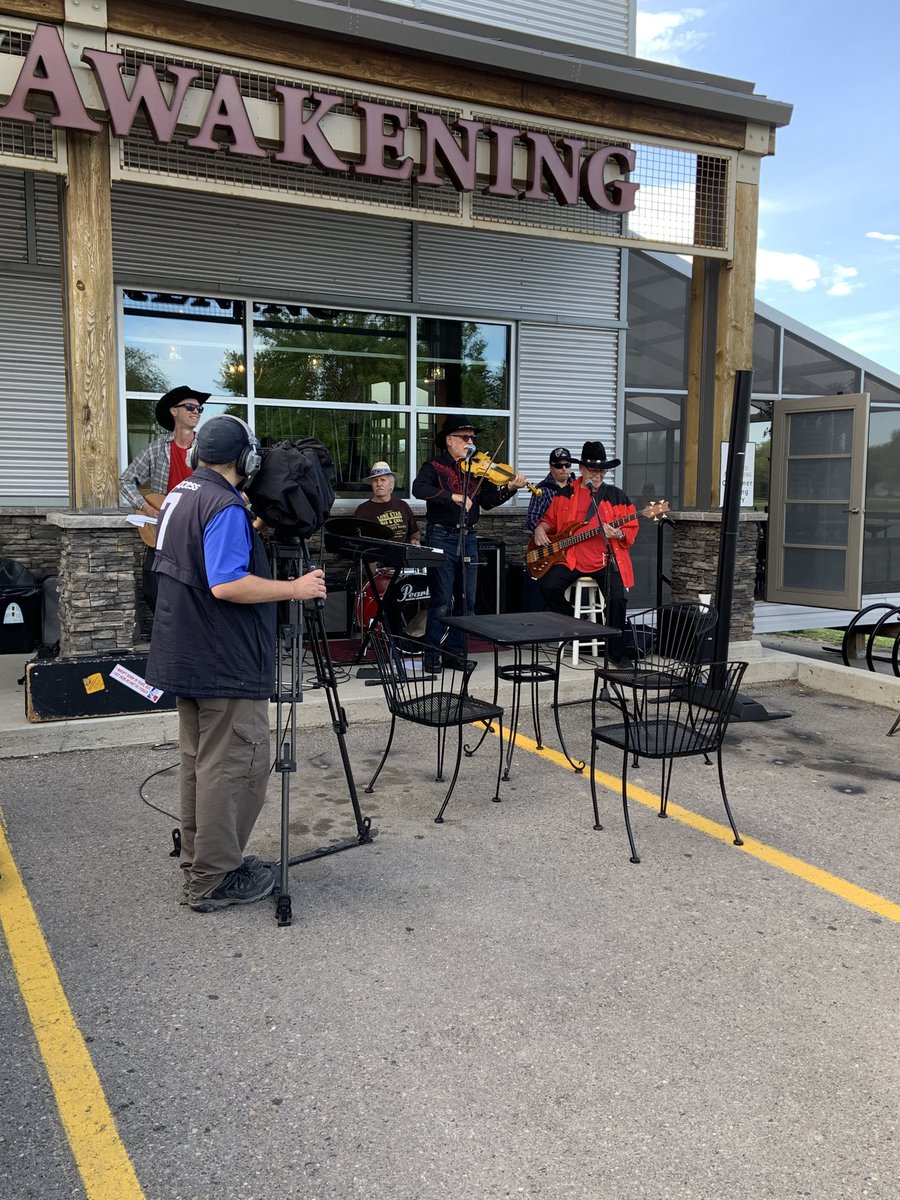 More Carmichael Outreach fundraising. Brian Sklar and the Tex Pistols are here for your dancing pleasure. Another 200 bagged lunches will go out today! #yqr