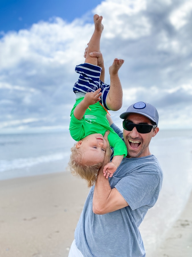 KathEats's tweet photo. On the blog --> Bald Head Island: The Sun Edition. Celebrating rainbows, sun, and neon colors!!
#baldheadisland #BHI #BCbeaches
https://t.co/XYXbbeq7u9 https://t.co/zL1fG3SCLV