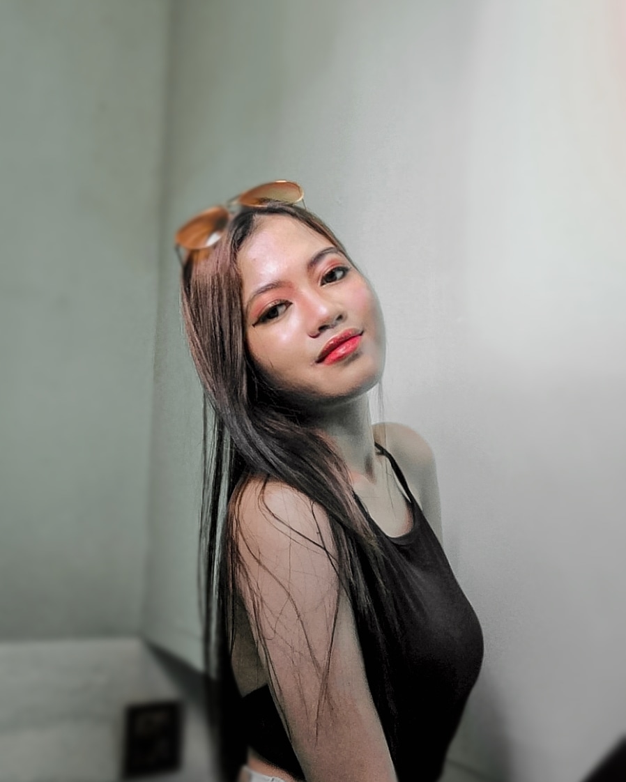 carryne05's tweet photo. Heyy I'm back https://t.co/8BpEPZmVVe