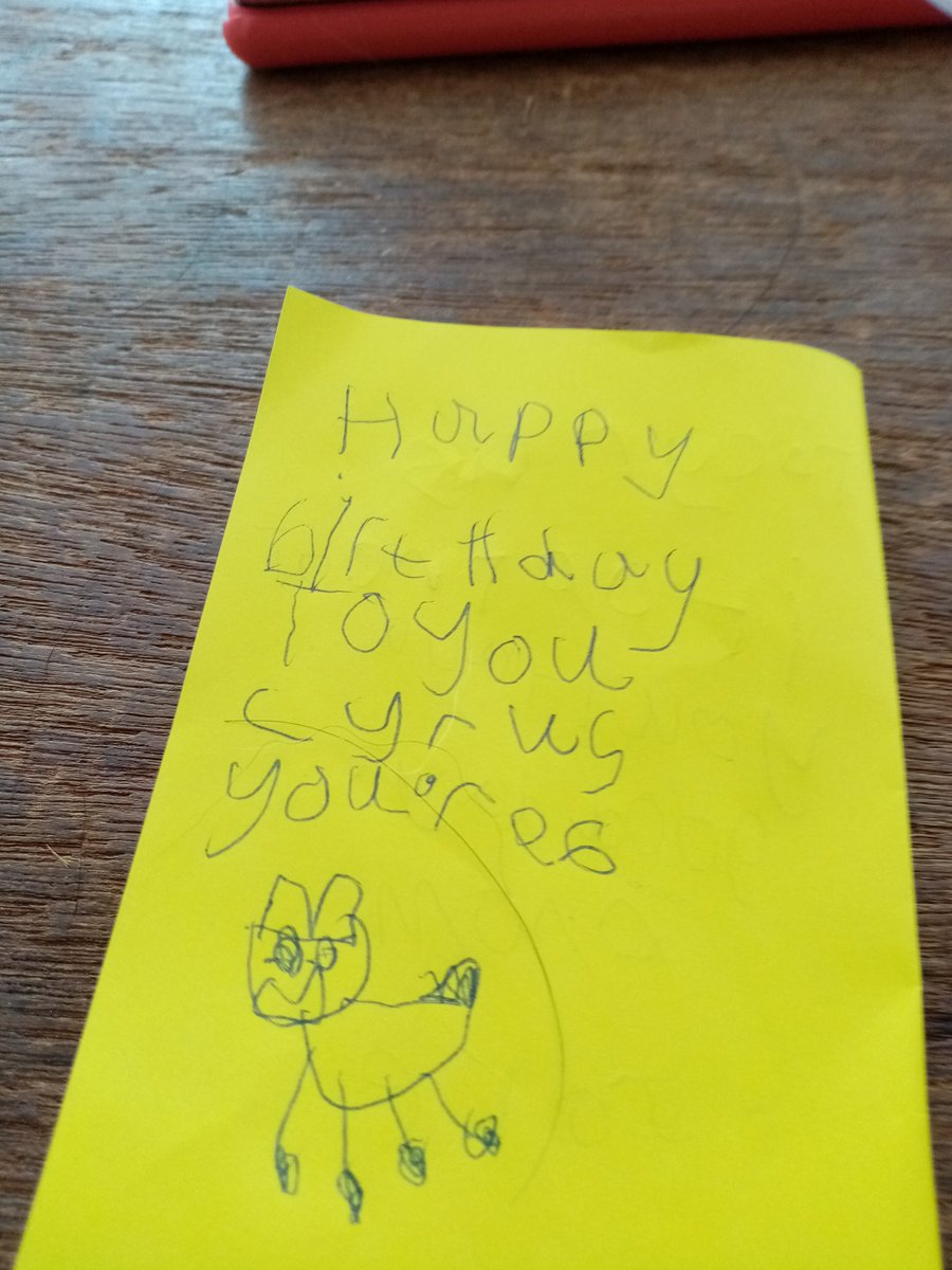 Beccaaayyyyyy's tweet photo. Jake wanted to write a birthday card for cyrus 🎂🎈 @KingshurstY1 https://t.co/LzBog2a4jI