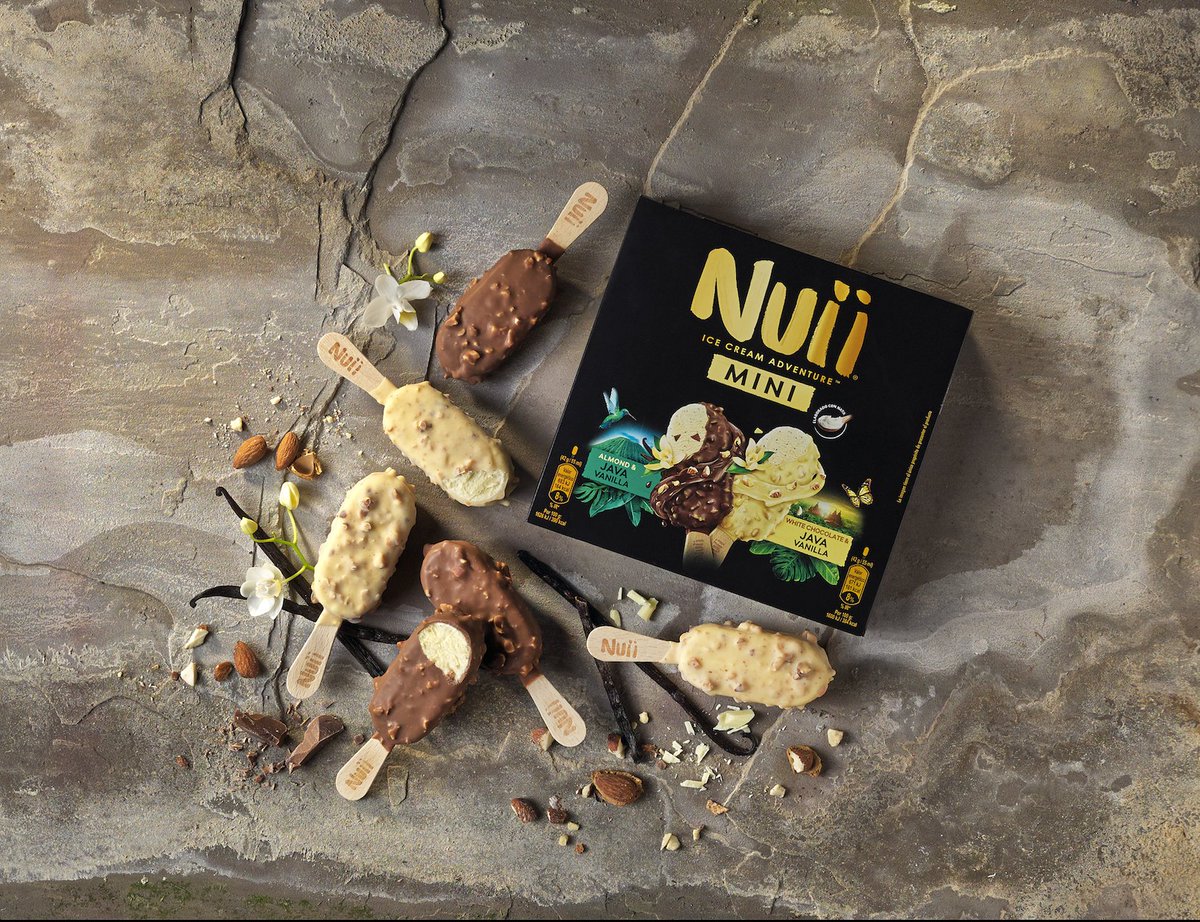 If you having a mini ice-cream lolly, surely it only right to eat two?......#foodstyling #propstyling #foodphotography