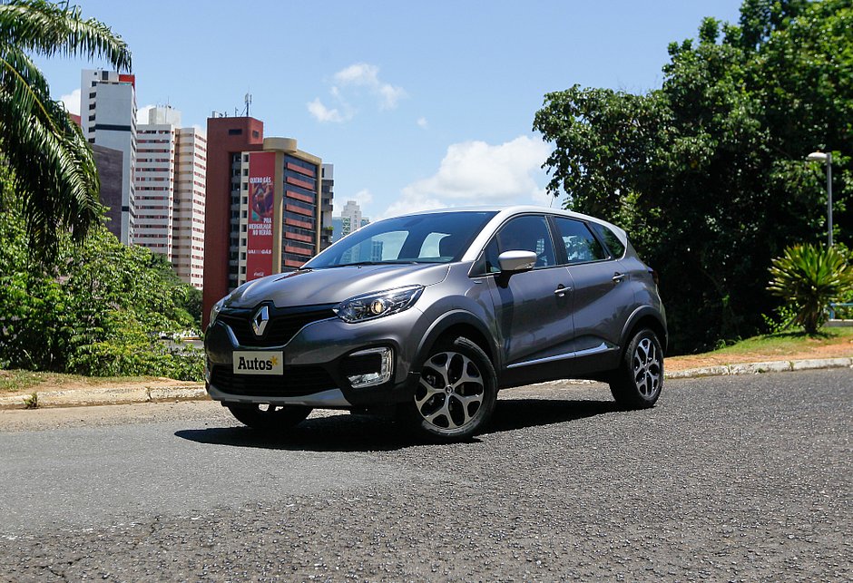 correio24horas's tweet photo. Renault agrega valor ao Captur com som especial da Bose https://t.co/DejwL5Rpcr

O piloto Patrick Gonçalves avaliou o SUV para o CORREIO #Correio24h https://t.co/CSxn1SQ4HM