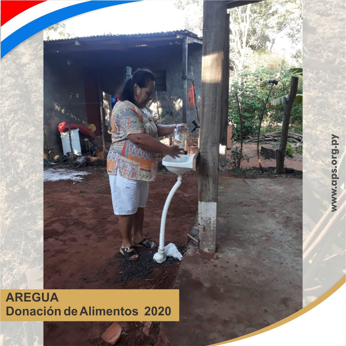 Preparando el lugar para el lavado de manos en Caacupemi Aregua, allí se prepara leche de soja para los pobladores de esa zona 🥛

#FuerzaParaguay #DonaciónDeAlimentos #ollapopularpy #ElCampoNoPara #lechedesoja #DonaciónSoja 🌱💪🏼