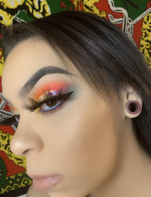 #ConspiracyPalette and #jawbreaker have me living my best life @JeffreeStar @shanedawson @BewitchingCosm1<a href="/tag/conspiracypalette"class="tags">#ConspiracyPalette</a><a href="/tag/jawbreaker"class="tags">#jawbreaker</a>