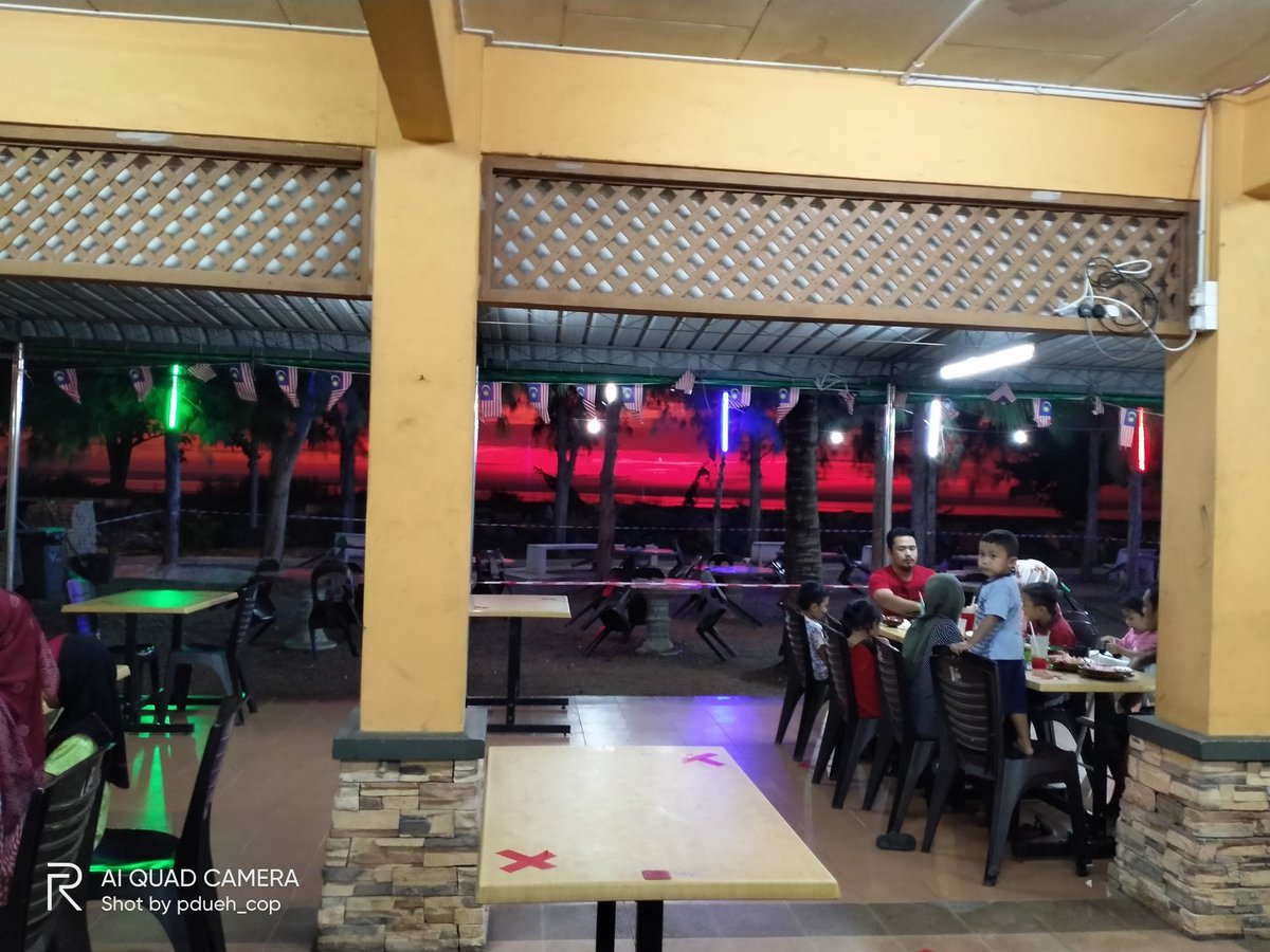 firdaus_mpdueh's tweet photo. Gambar Maghrib tadi. Lawa weii, Location :Selera Dataran Tsunami, Kota Kuala Muda, Kedah https://t.co/cowstVc3RU
