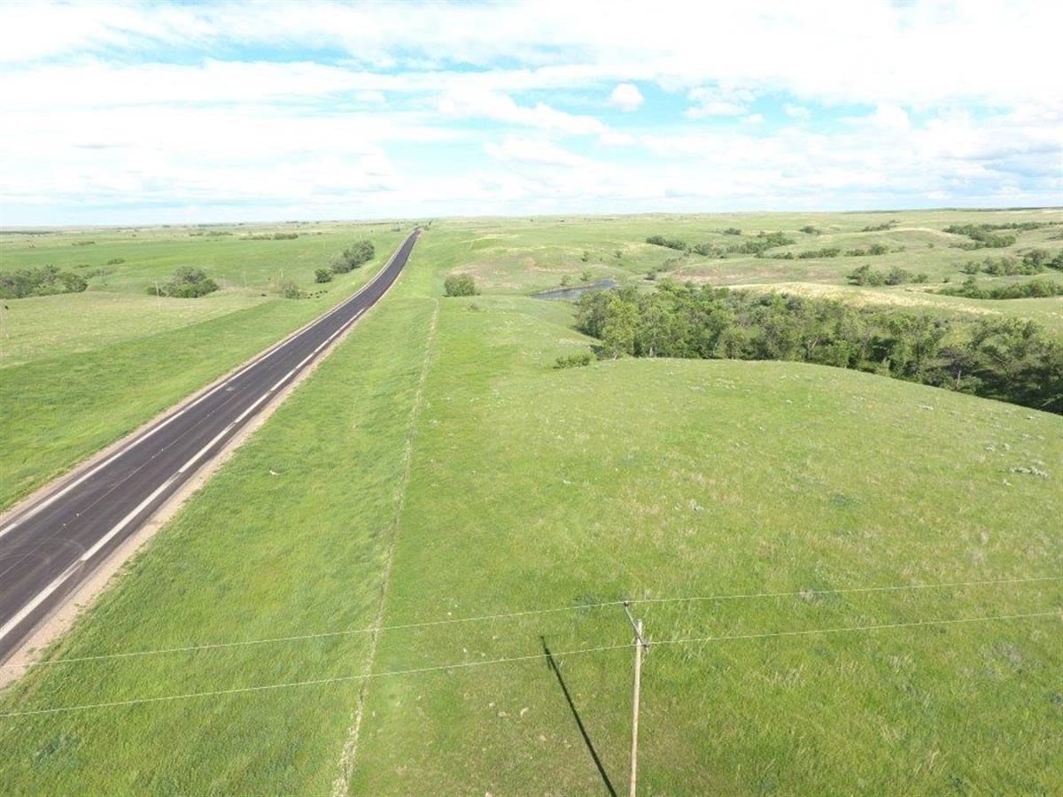 AUCTIONFLIP's tweet photo. Feature #Auction: The Farnham Ranch, 10,771 +/- contiguous acres, is going to auction on July 10. The SD ranch will be selling absolute, offered as 4 individual tracts and as one unit. Online bidding available. Conducted by Bradeen Real Estate &amp; Auctions. https://t.co/qmUrAHank3 https://t.co/FAbJKdKOJ4