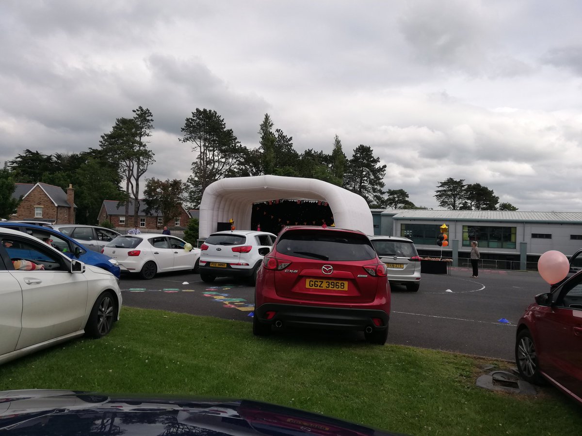 Thank you <a href="/harmonyhillps/">Harmony Hill PS</a> what a brilliant leavers celebration... #leavers2020