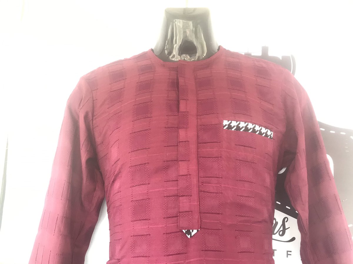 Miiiraccc's tweet photo. How do you like your burgundy kaftan?  Cc @miracluxury 
Kaftan: 15k( as seen in the pic) https://t.co/PneHQsKuGR