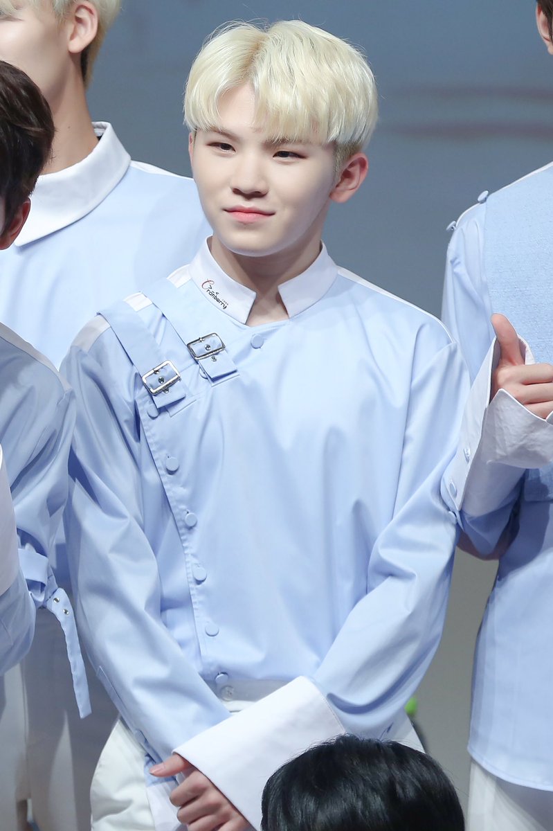 n년전 오늘의 우지 tweet media