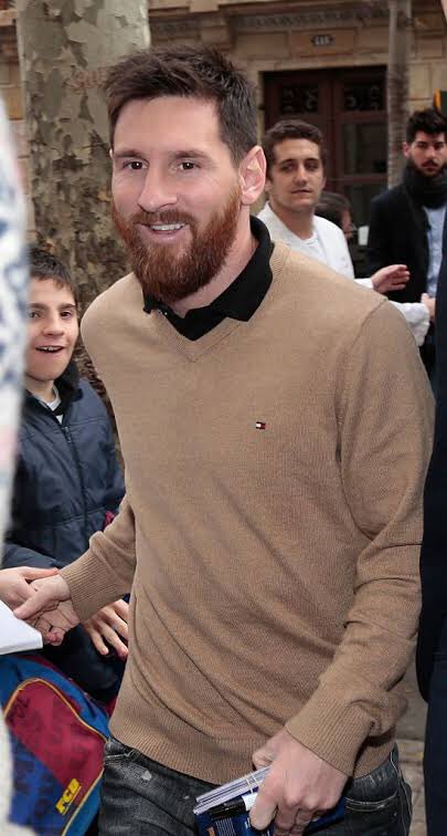 Thread of Messi as a ferarri  #Messi33