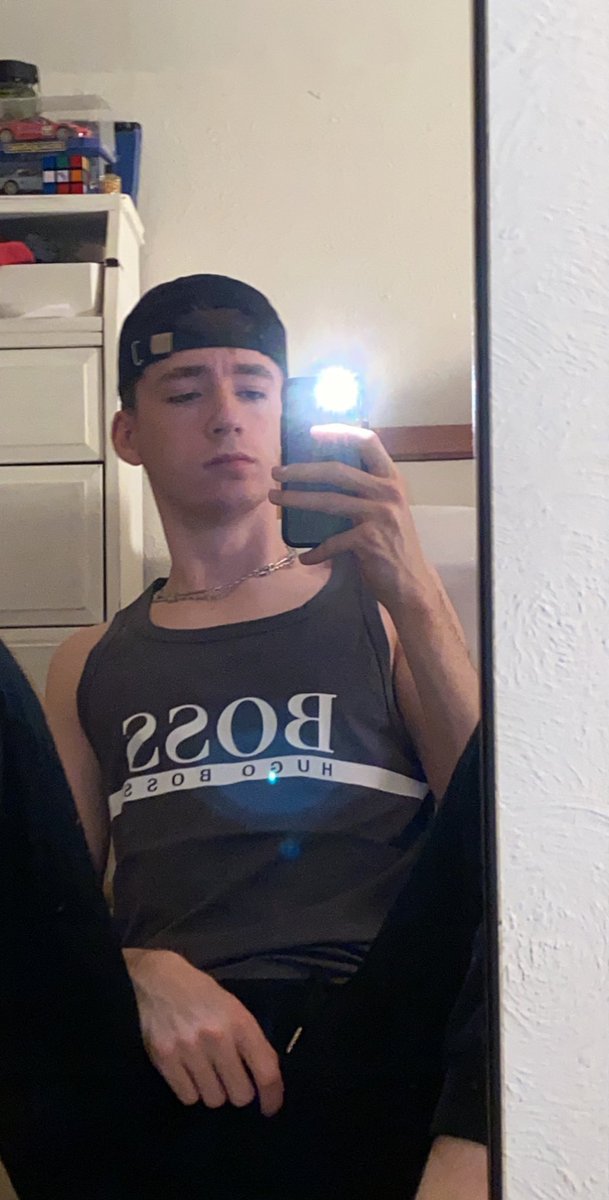 bitgayisntit tweet picture