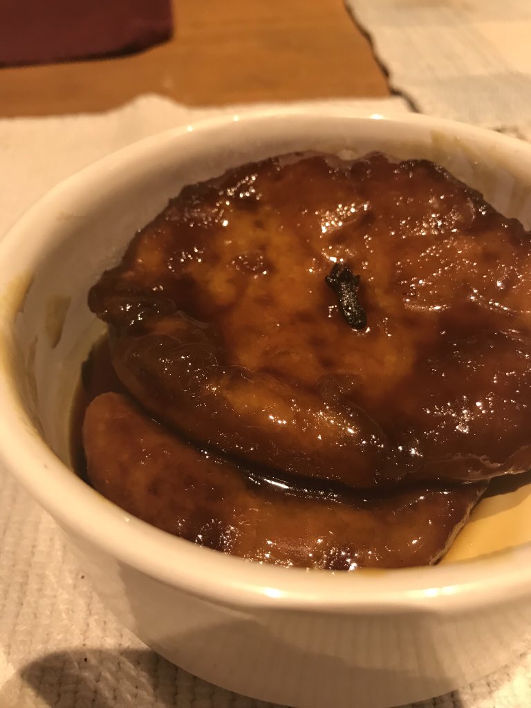 michisacco's tweet photo. Anoche hicimos sopaipillas... y quedaron mortales! Ustedes cómo las prefieren?? RT si con pebre o Fav si pasadas https://t.co/4HnLTUvxuz