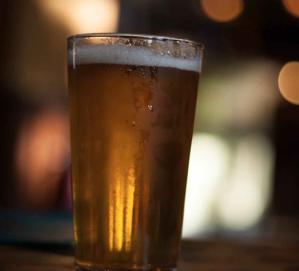 🍺 Venga, abre una #cerveza ecológica de vocación rural y de elaboración artesana de <a href="/CervezGabarrera/">Cervezaeco Gabarrera</a> , que con este calor te sienta de perlas.

😂 Seguro que te ayuda a no tener "tripa cervecera".

👉 bit.ly/2VcIvjo