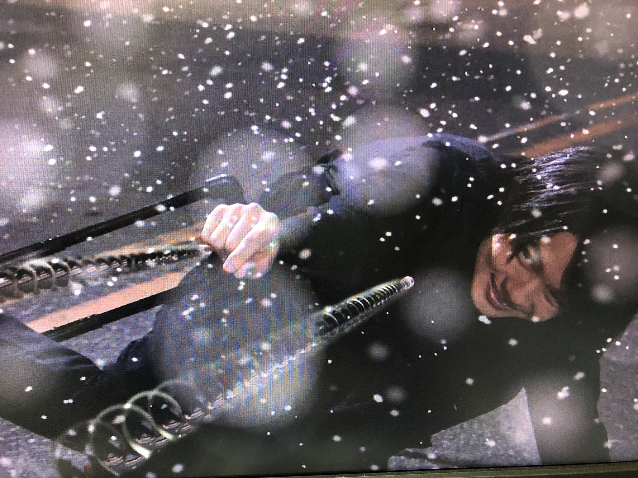 ジュウベイ 一十一 にのまえじゅういち との 対決シーン 雪の舞う中で 時を止める スペックホルダーに 厳密には 時止め ではないが 当麻 瀬文はどう立ち向かうのか 最高にカッコ良くて大好きなシーン Spec T Co toknzmbl Twitter