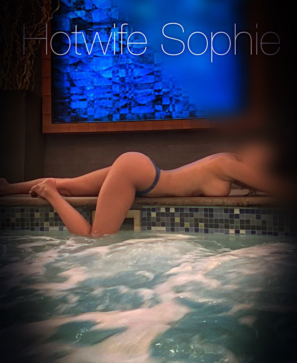 ♥️ Hotwife Sophie ♥️ on Twitter pic