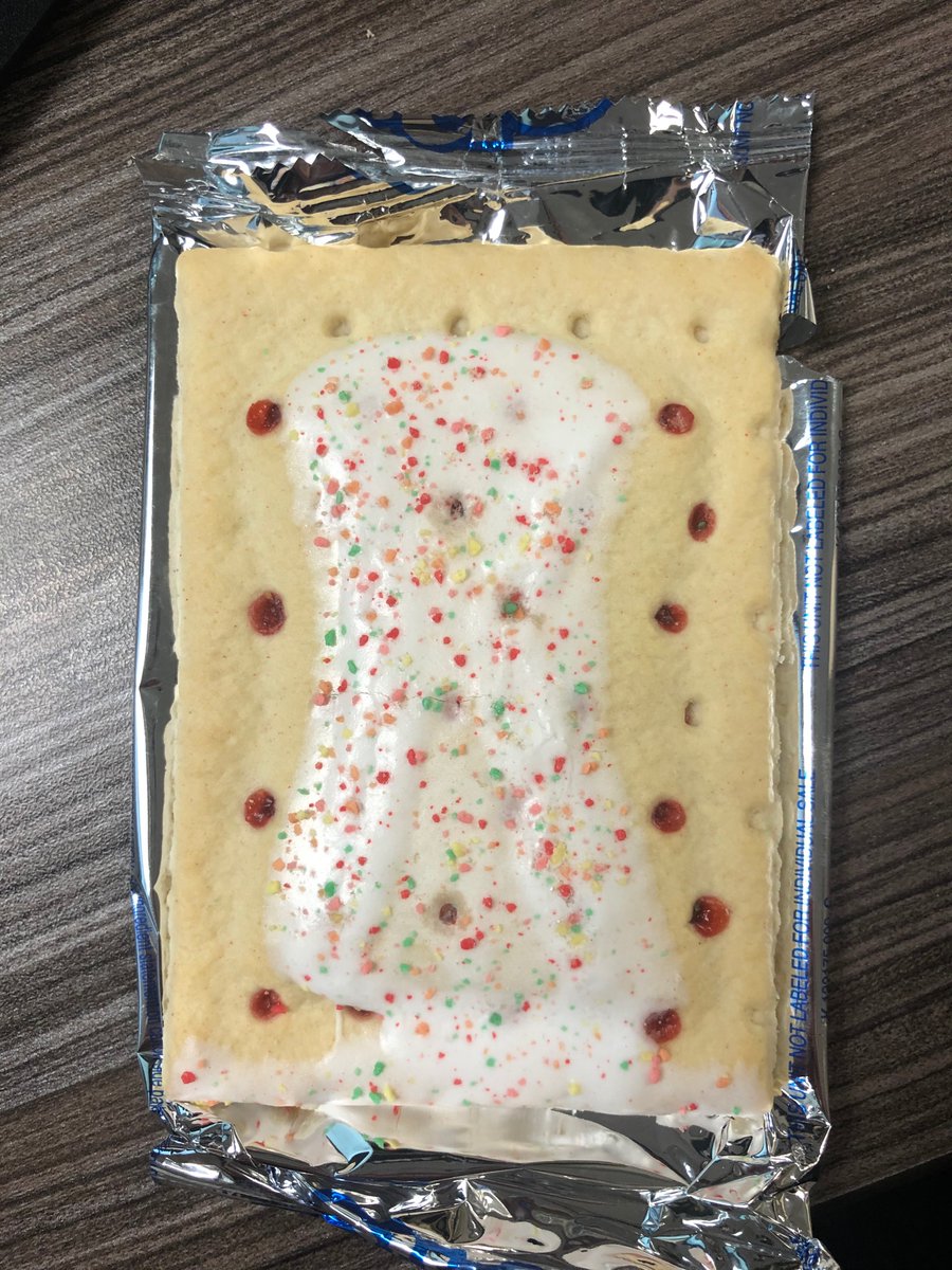 Sween_Man's tweet photo. Please explain this disrespect. 

@PopTartsUS https://t.co/jIpEgNLb5s