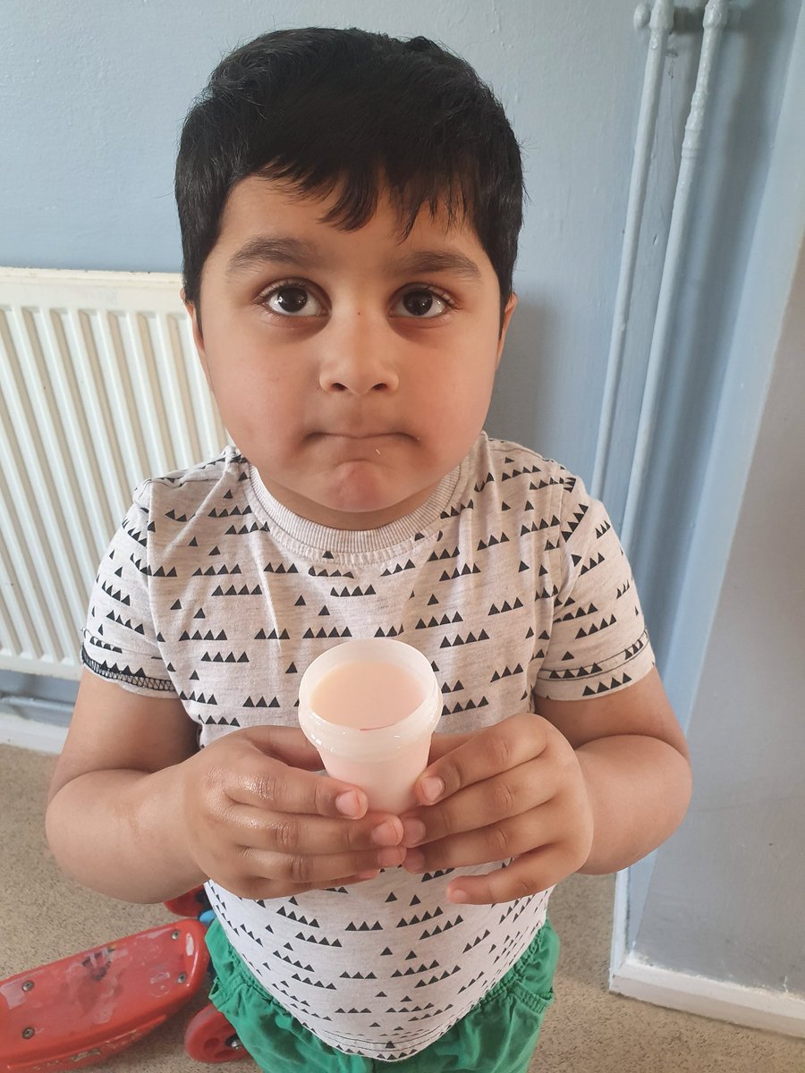 ShainaSuhail's tweet photo. @NChrysostoms Saim freeze the milk he added pink color in that and made an icecream https://t.co/Cs5JaBK8fU