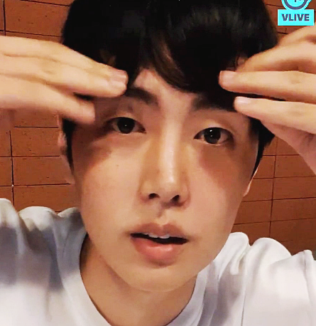 당초 tweet media