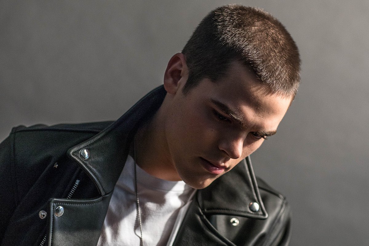 AJMBrasil's tweet photo. Confira a matΓ©ria completa do AJ para a revista @Civilian_Mag #CivilianMagazine β¨
https://t.co/PVCdI9u23V https://t.co/cHOtIiNoYZ