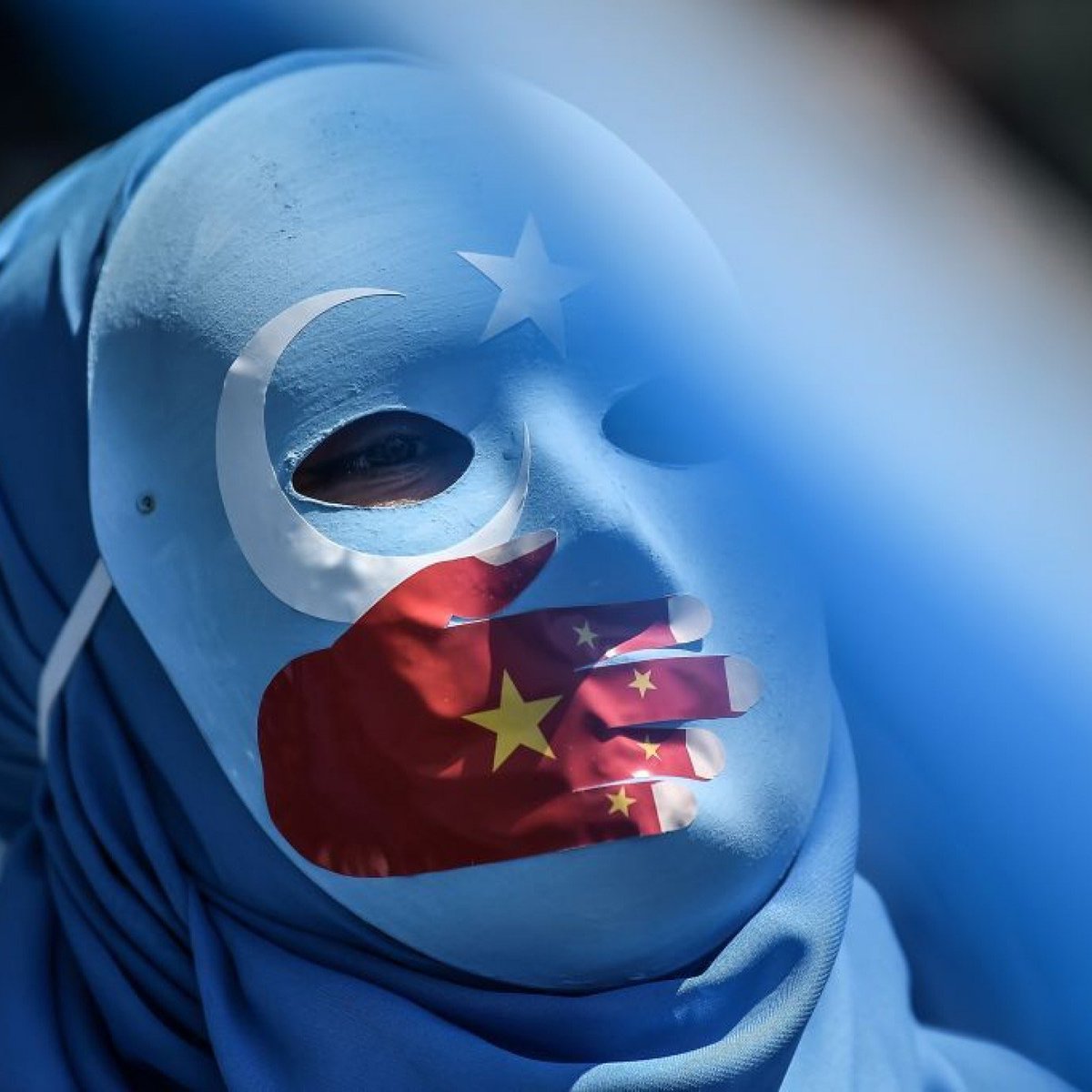 JeanPormanove's tweet photo. 1 million de musulmans enfermés et torturés en Chine. Ne fermons pas les yeux ! #UyghurLivesMatter https://t.co/d9Lsz0go83