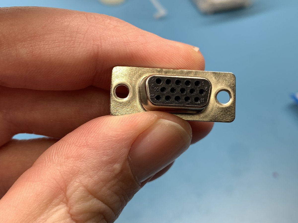 DragonsHoardGmg's tweet photo. I'd like to think that I'm pretty good at following directions but isn't this wiring diagram for VGA on the #VirtualTap backwards??? Looking at the diagram you would think the view is of the plug as it follows the shift in the pins but I believe it is actually the back side. 🤯 https://t.co/UWu3bAMp0o