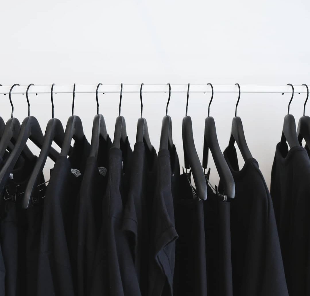 ColorWill2's tweet image. Guess who is #colorblind? 🤔

&quot;Oh boy.. its pretty confusing thing🤦‍♂️I have problems trying to combine #colors. I prefer just to wear Black&quot;

Learn  more about color matching for your outfits in our online courses for Colorblind - ColorWill.org
 #colorblindcommunity