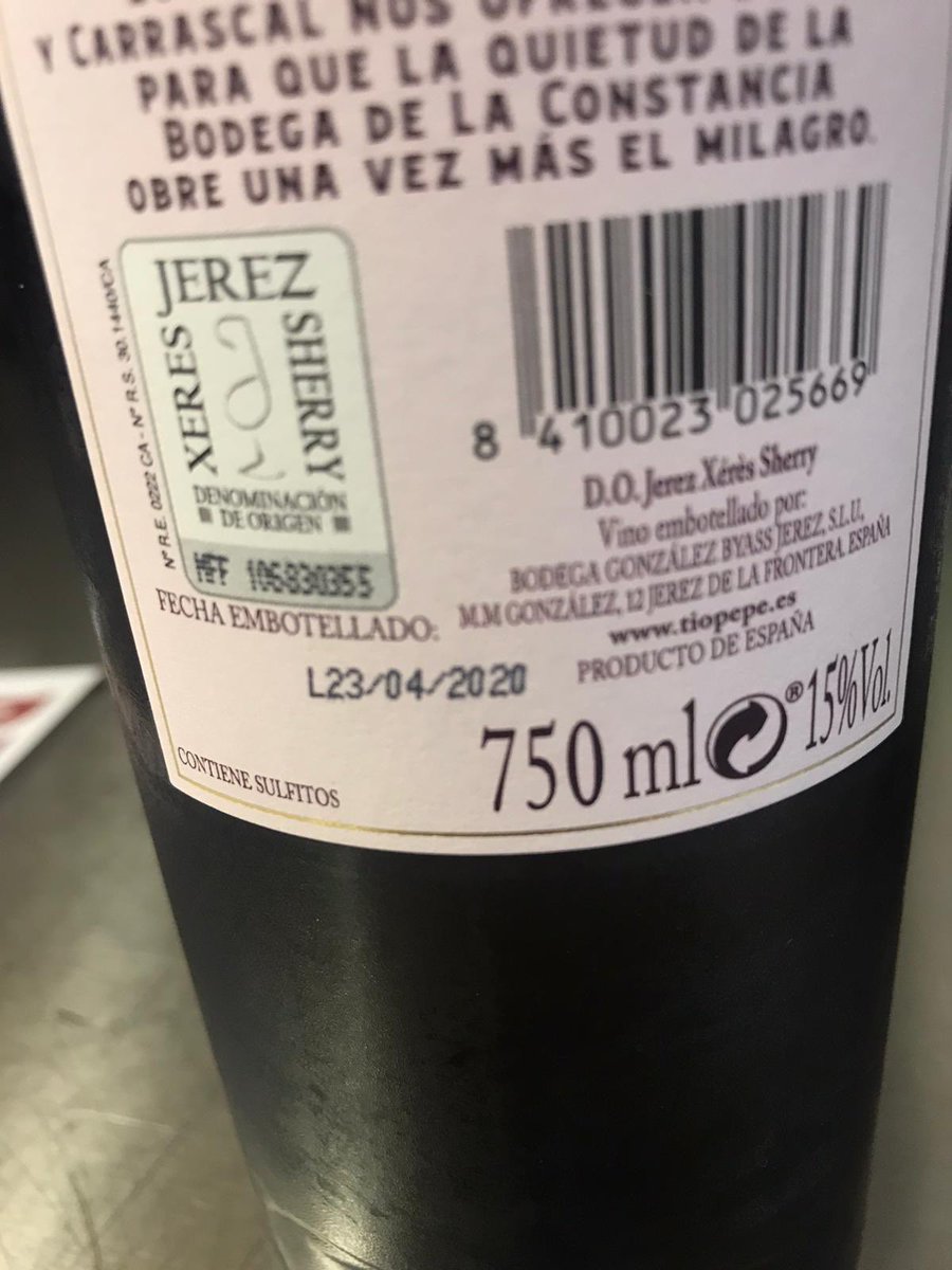Ya ha llegado a nuestra casa el Tío Pepe en Rama de 2020! Lleva tres meses embotelladla. Saborea Jerez en tu copa con @Gonzalez_Byass en Nerva. ¿Reservas tu mesa?