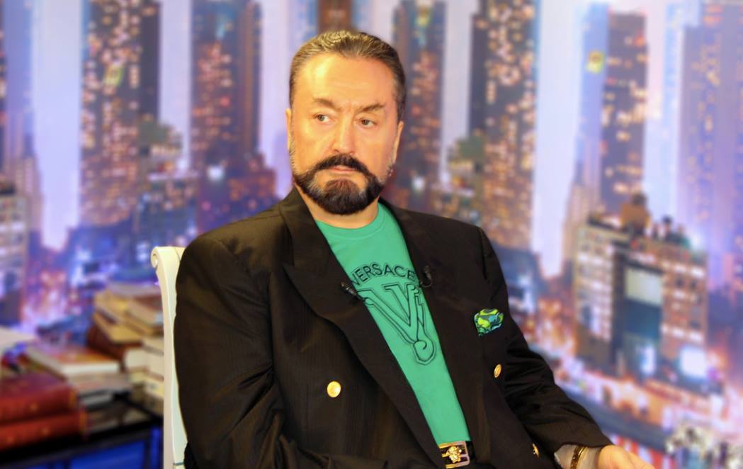 ayca_gkcy's tweet photo. Malum 4.beyin ameliyatım sebebiyle duruşmalara katılamadım, şu son 2 gün en çok sabır gösterdiğim günlerdendi, canımın içi Adnan Oktar ve tüm sevdiklerimi görebilme imkanım varken sağlık seb.görememiş oldum. Kalbim, aklım, ruhum Silivri'deydi. Çok özledim, çok  seviyorum hepinizi https://t.co/PvWYnSSaqP