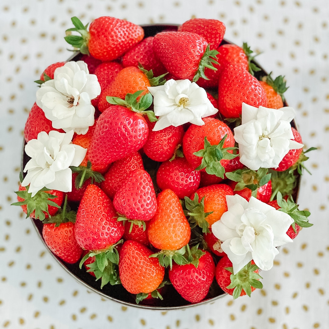 Top tip, for the best taste, leave your strawberries out in a bowl and let them reach room temperature just before you eat them. Strawberries at room temperature taste sweeter than cold strawberries! 🍓 #BestOfBrtish #SummerFruit