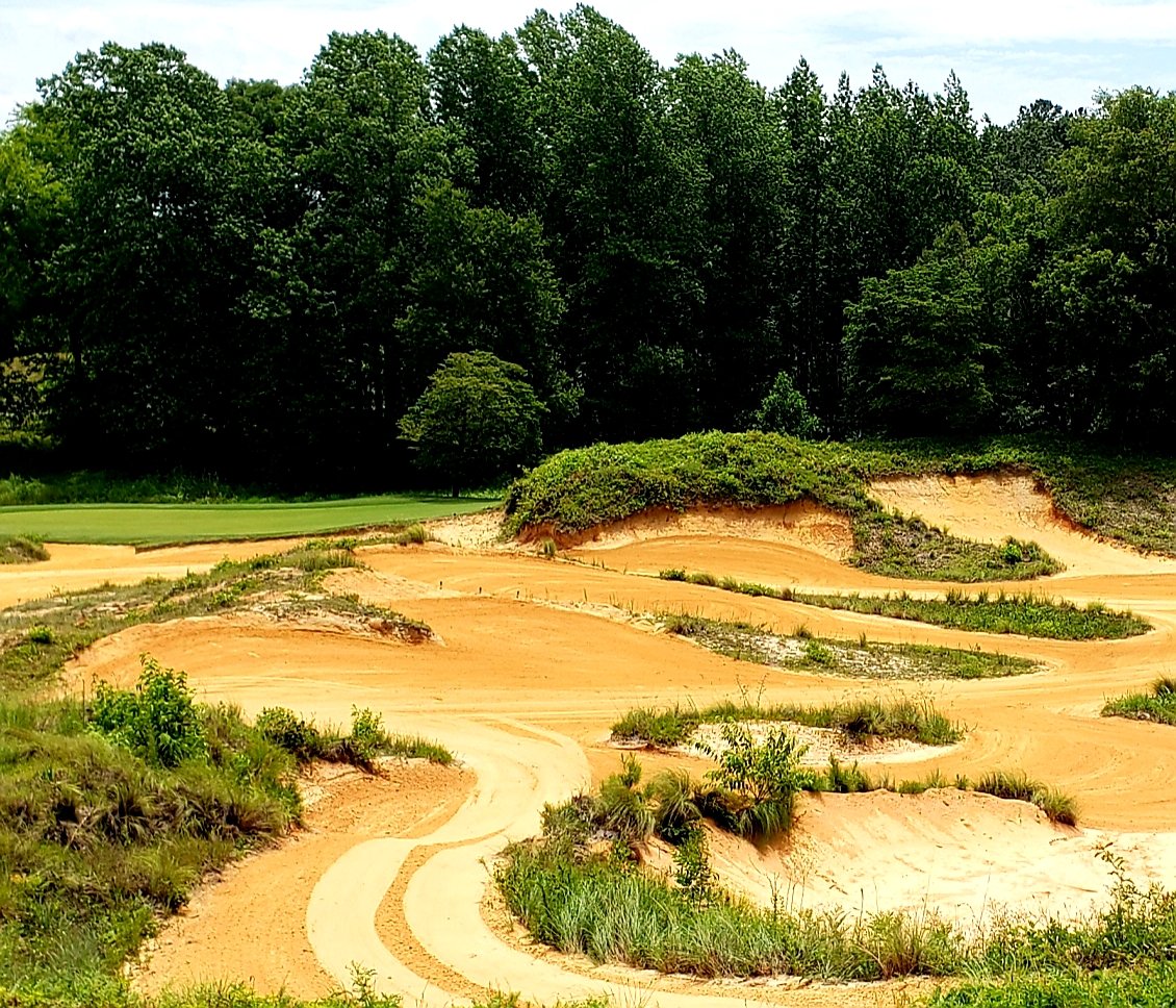 On Episode 156 of  #TalkingGolfGetaways,  @JayRevell, who wrote the most comprehensive overview of  @TobaccoRoadGolf for  @GolfersJournal #10 after 6 months of research, told  @golfgetaways and me about the definition of  #MikeStrantz as an artist. That you could drop down on any
