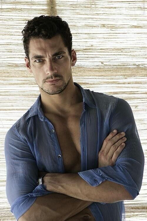 herovillainfan1's tweet photo. #ButtonsandBows #CategoryFantasy David Gandy https://t.co/KjFKj2wnm3