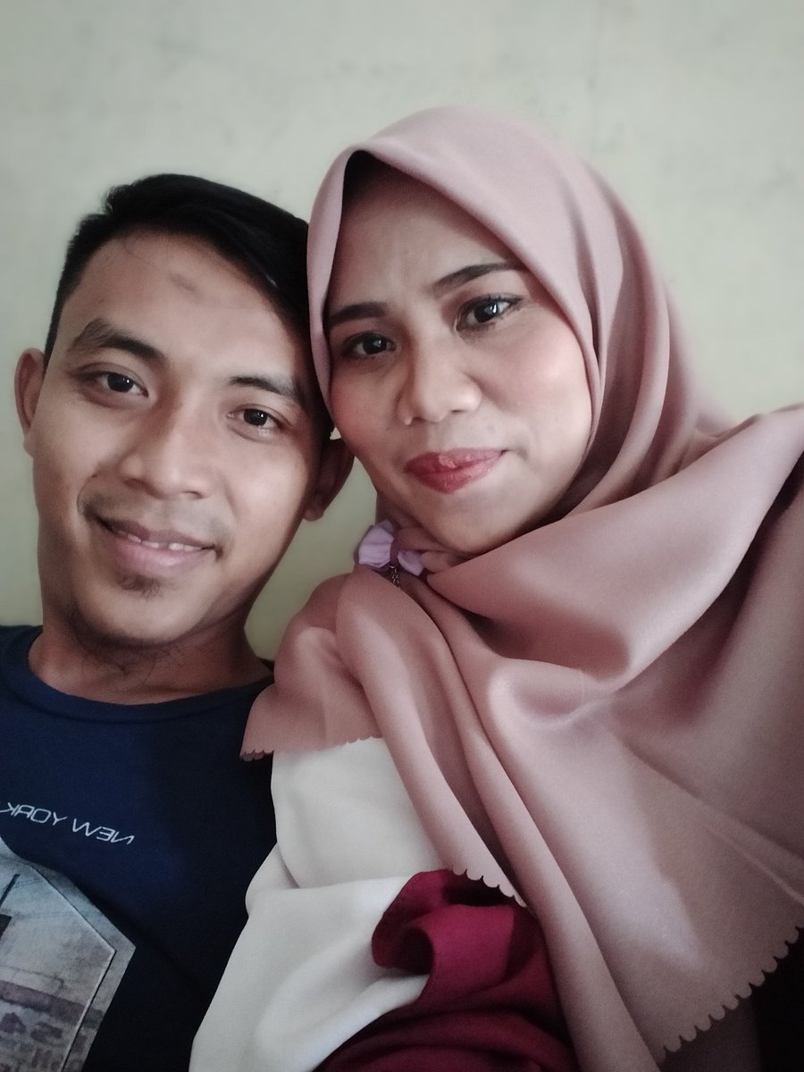 dody_aditya_P's tweet photo. Binik ngajak photo, ya udah di ladenin za. https://t.co/ZUZAuBiivj