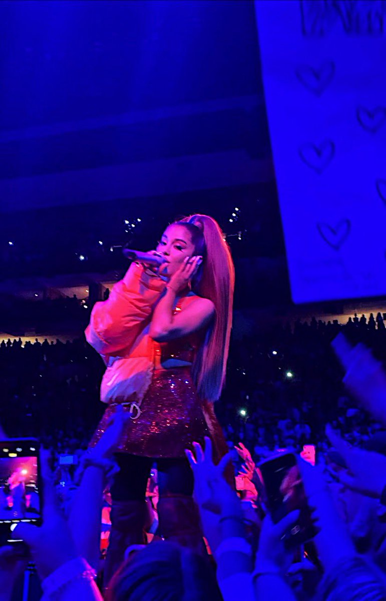 SateniqueIngram's tweet photo. a year ago today 🥺 my second/last swt show #swtphilly https://t.co/14kfE8uUoF