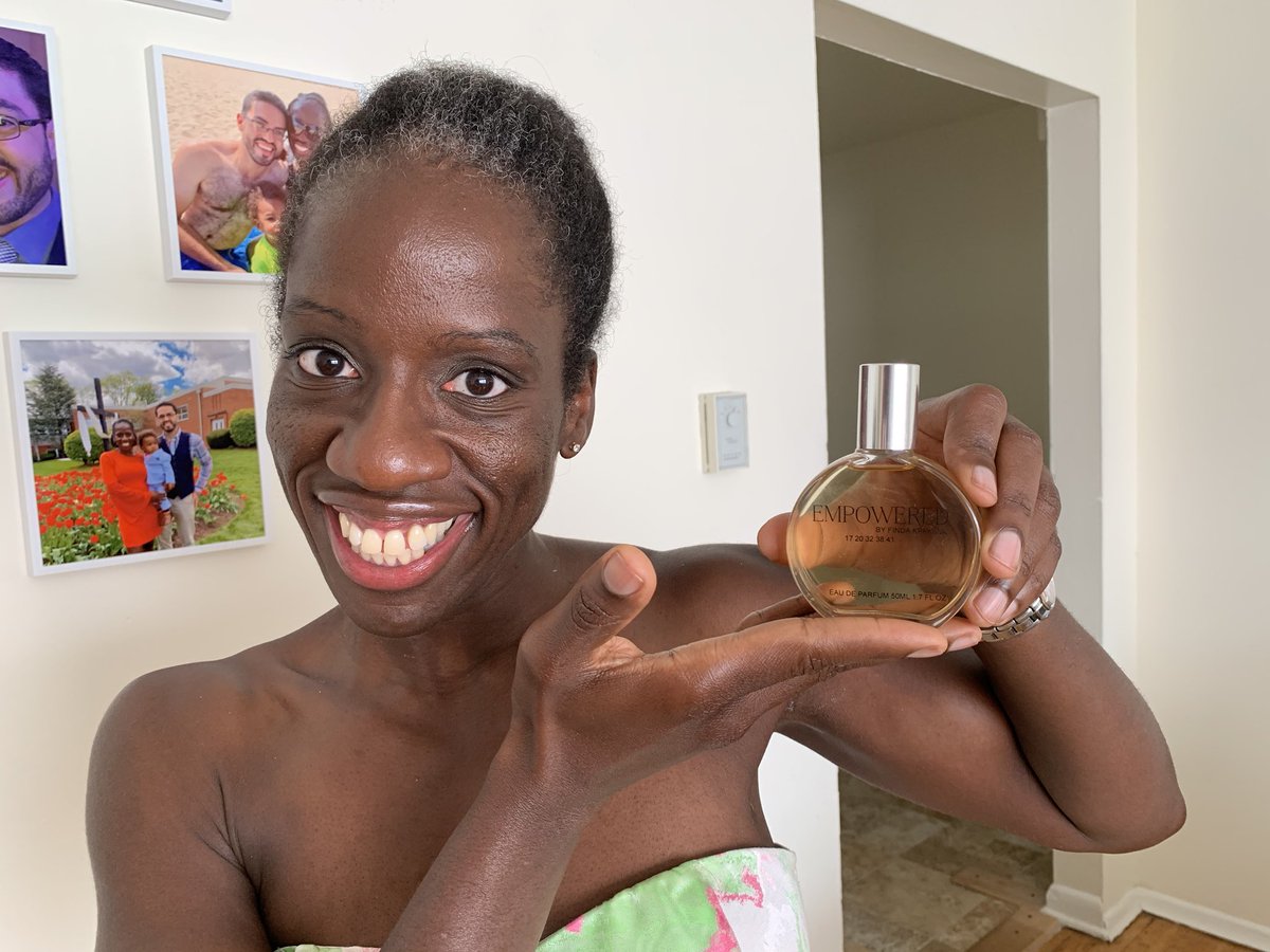 fkempowered's tweet photo. My scent. My calling. My purpose. 
Empowered by Finda Kpakiwa, what are you wearing today?😀

Pre-order your 50 ML bottle.

See link link below😊

https://t.co/mYU6KdsZu9

#EmpoweredByFinda #PerfumeCollectionForWomen #BlackWomanOwnedBusiness #Fragrance https://t.co/08Nm3evdXF