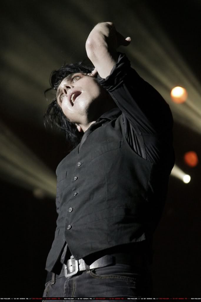 a thread of gerard's black waistcoat from 2007 aka my favorite look