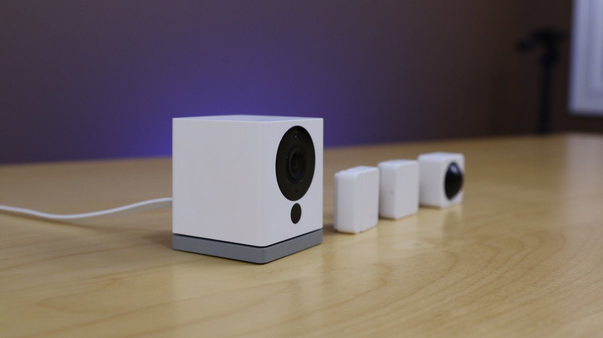 AutomateYouLife's tweet image. Just heard a great story from someone who started a business installing cameras in a neighborhood in Philadelphia.  It&apos;s a really great idea and a really great time to help people with low cost home automation solutions.

His choice?  @WyzeCam V2s