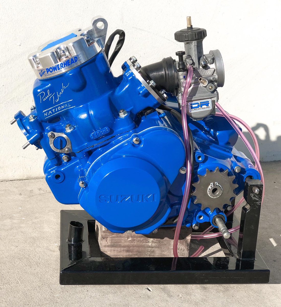 DuncanRacingInt's tweet photo. Latest Suzuki LT 250 Built-Just Shipped! 📦Complete #SuzukiLT250 motor rebuild. #refurbished #PowderCoated #NATIONALPort #Powerhead #PyramidReedValve - DR Keihin Carb. Loving this Suzuki Blue! https://t.co/oN5kiAYdVZ