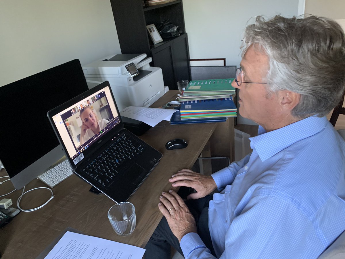 JJorritsma040's tweet photo. Nu in de chat met de Jonge Democraten, de jongeren vereniging van @D66 in Brabant. https://t.co/trI3dyAxCJ Nieuwsgierige, leuke en belangstellende vragen van over hoe #coronamaatregelen uitwerken. Goed om politieke jongeren mee te nemen in bestuurlijke afwegingen. https://t.co/ceIq3FlqhA