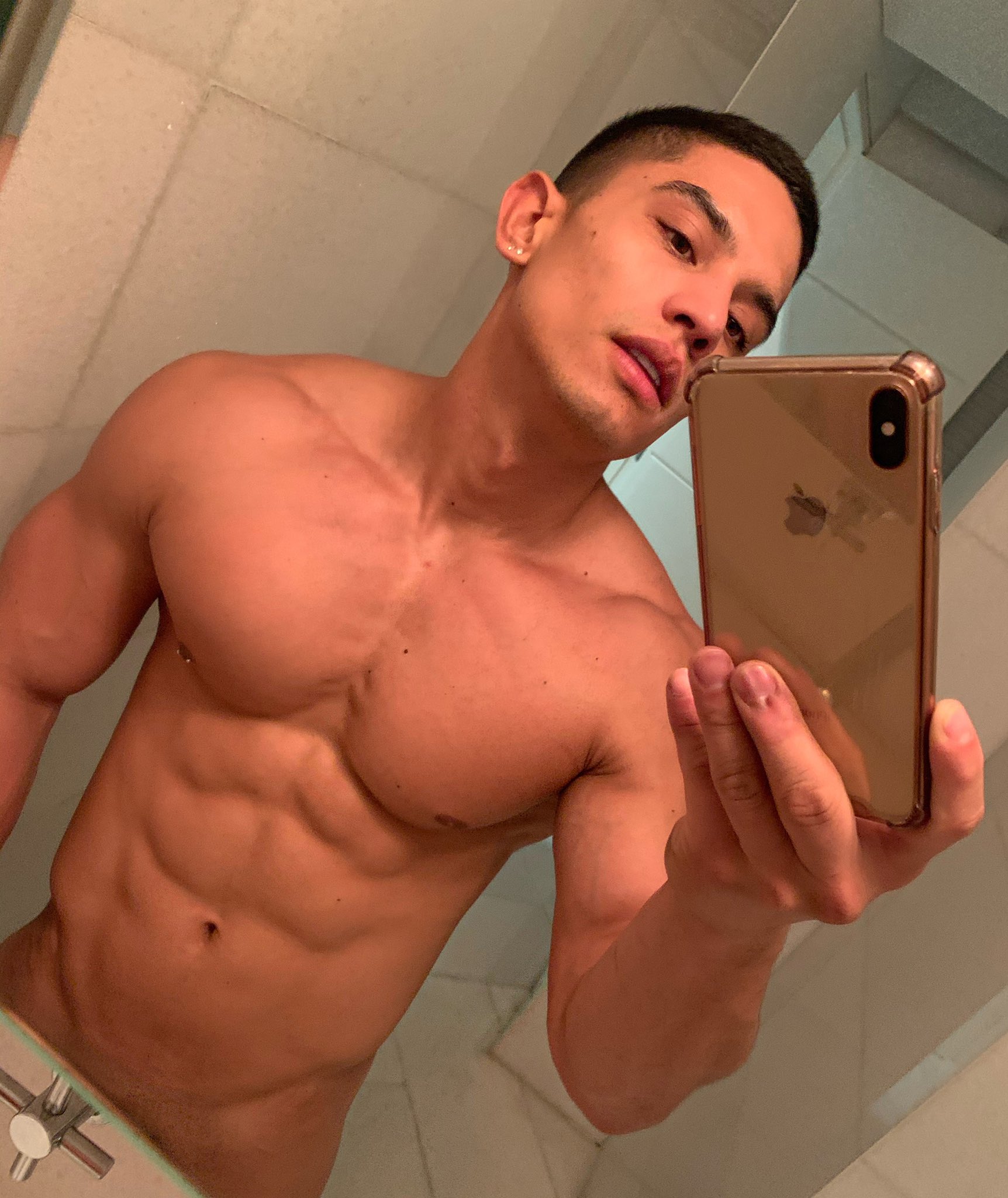 Gutierrez onlyfans luis Luis Gutierrez