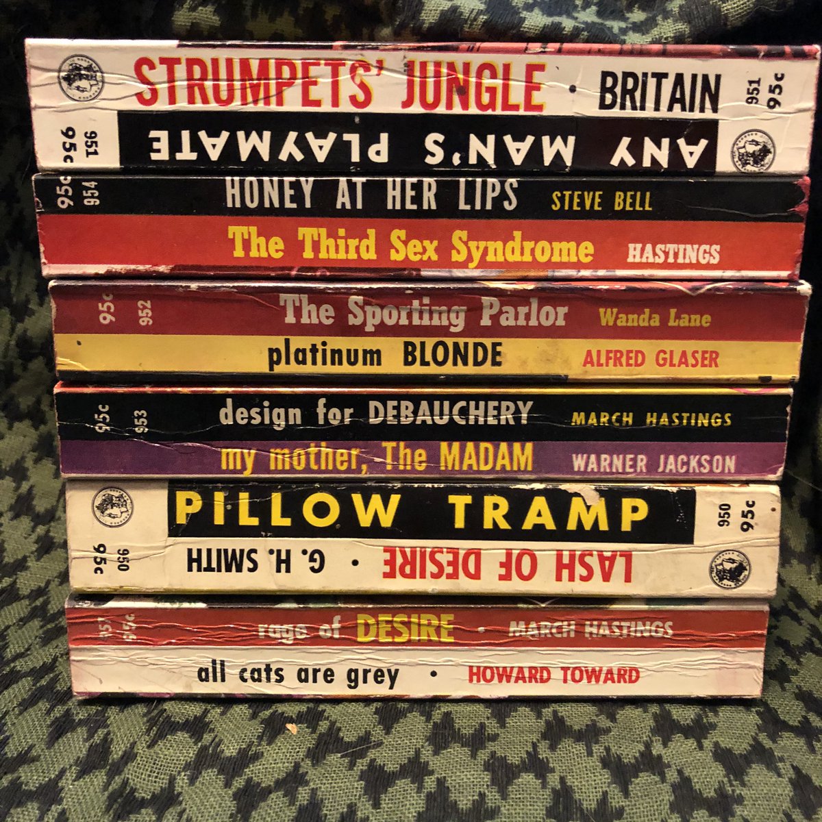 I’ve got more Dollar Doubles! See thread for covers. Interestingly, some are bound Tête-bêche and others are... whatever the term is for a double that’s not flipped??