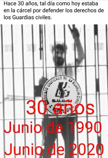 AUGC_Comunica's tweet photo. 🔵 Hace 30 años nuestro compañero Alejandro Álvarez Borja ingresó en una prisión militar de Cartagena durante dos semanas por reclamar para los guardias civiles los mismos derechos que el resto de ciudadanos.

#SUGC #AUGC https://t.co/6wXOFXWJDM