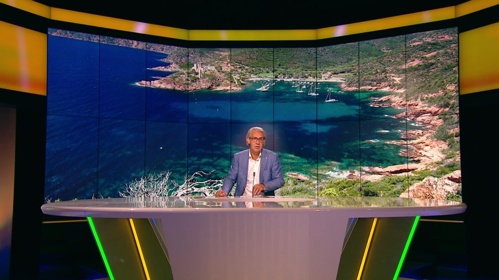 RoBeenkens's tweet photo. Le Tour de France sur @Rtbf c’est déjà ce dimanche !! « Un Tour, un exploit ». Pendant 3 semaines, les plus belles étapes, les plus insolites de ces 30 dernières années. Commentaires d’époque + décryptage aujourd’hui. Tous les jours 90’ avec des témoignages touchants, étonnants. https://t.co/RxSAXk9rRt