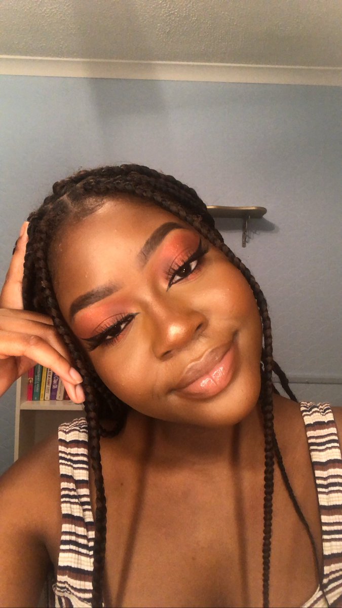 mslanilawal's tweet image. here are some lockscreen options🥺