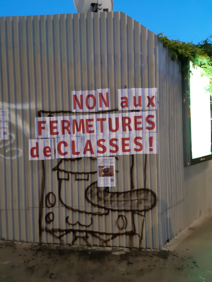 NON aux fermetures de classes à Paris, <a href="/Anne_Hidalgo/">Anne Hidalgo</a> !

Pendant que deux #écoles ont déjà fermé depuis la rentrée de lundi à cause du #COVID__19, nous nous battons contre des classes bondées en septembre !

La pétition▶  bit.ly/3i1wIhB

<a href="/jerome_coumet/">Jérôme Coumet</a> <a href="/AChristine_Lang/">Anne-Christine Lang</a>