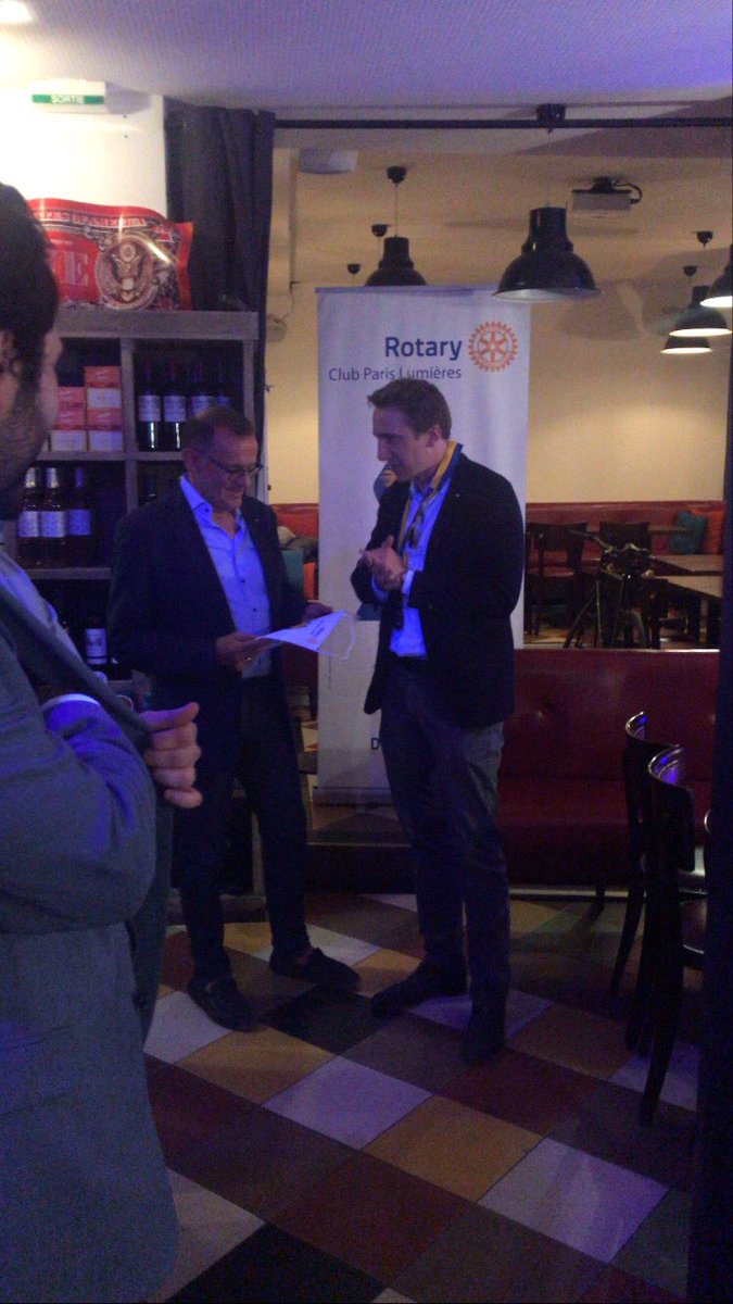 ParisRotary's tweet photo. Dernière rencontre de l’année rotarienne! Premier rendez-vous post confinement !
Nous accueillons deux nouveaux amis: Thierry, Damien et Nick. https://t.co/HedFOL7AMP