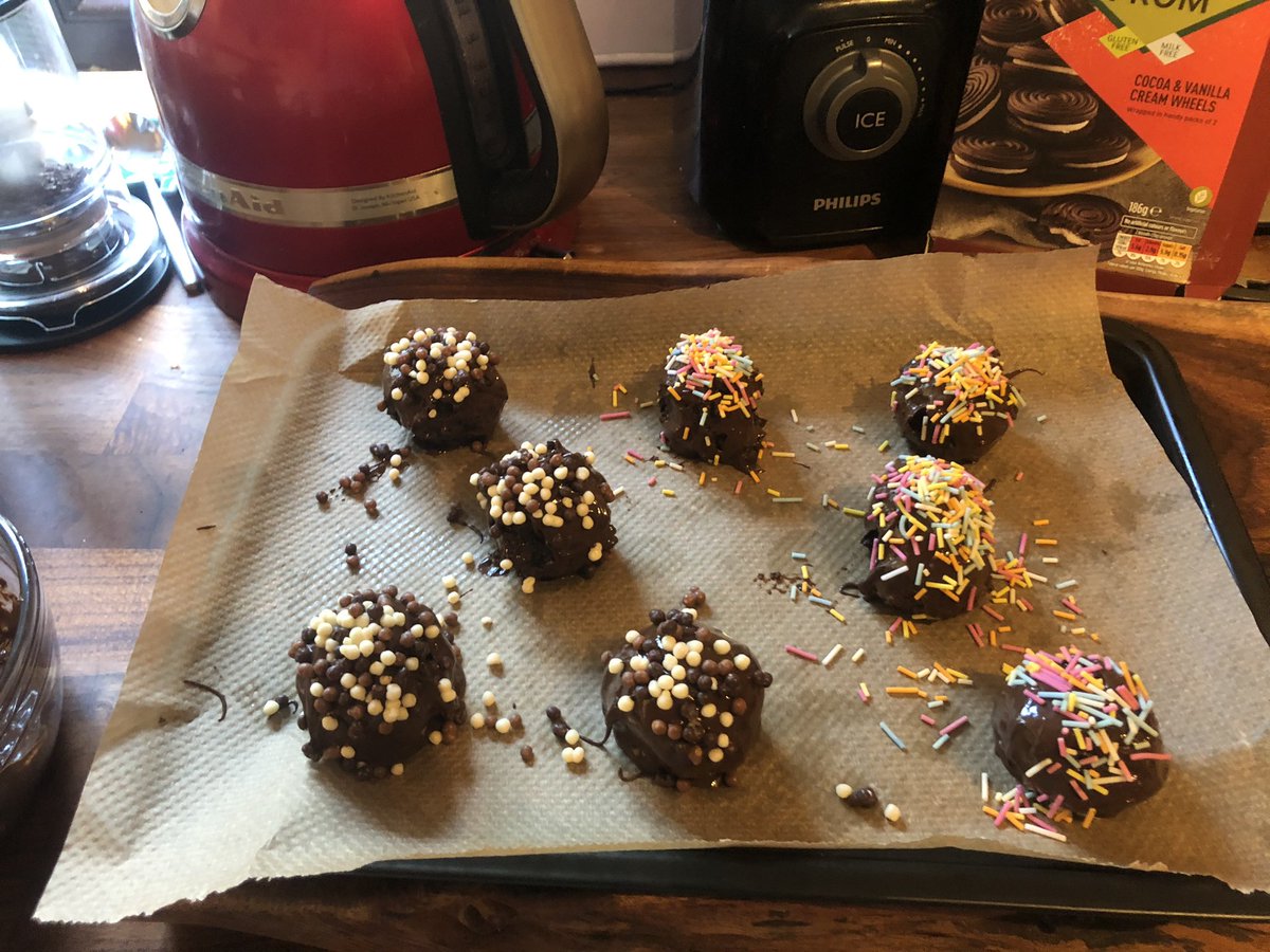 This week at our virtual <a href="/Girlguiding/">Girlguiding</a> meeting for <a href="/1stHBGuides/">1st Hebden Bridge Guides</a> we did a bakealong of no bake truffles!! A new experience but still the same mess and eating as a normal meeting!! #girlguiding #girlguidinguk #HBGuides